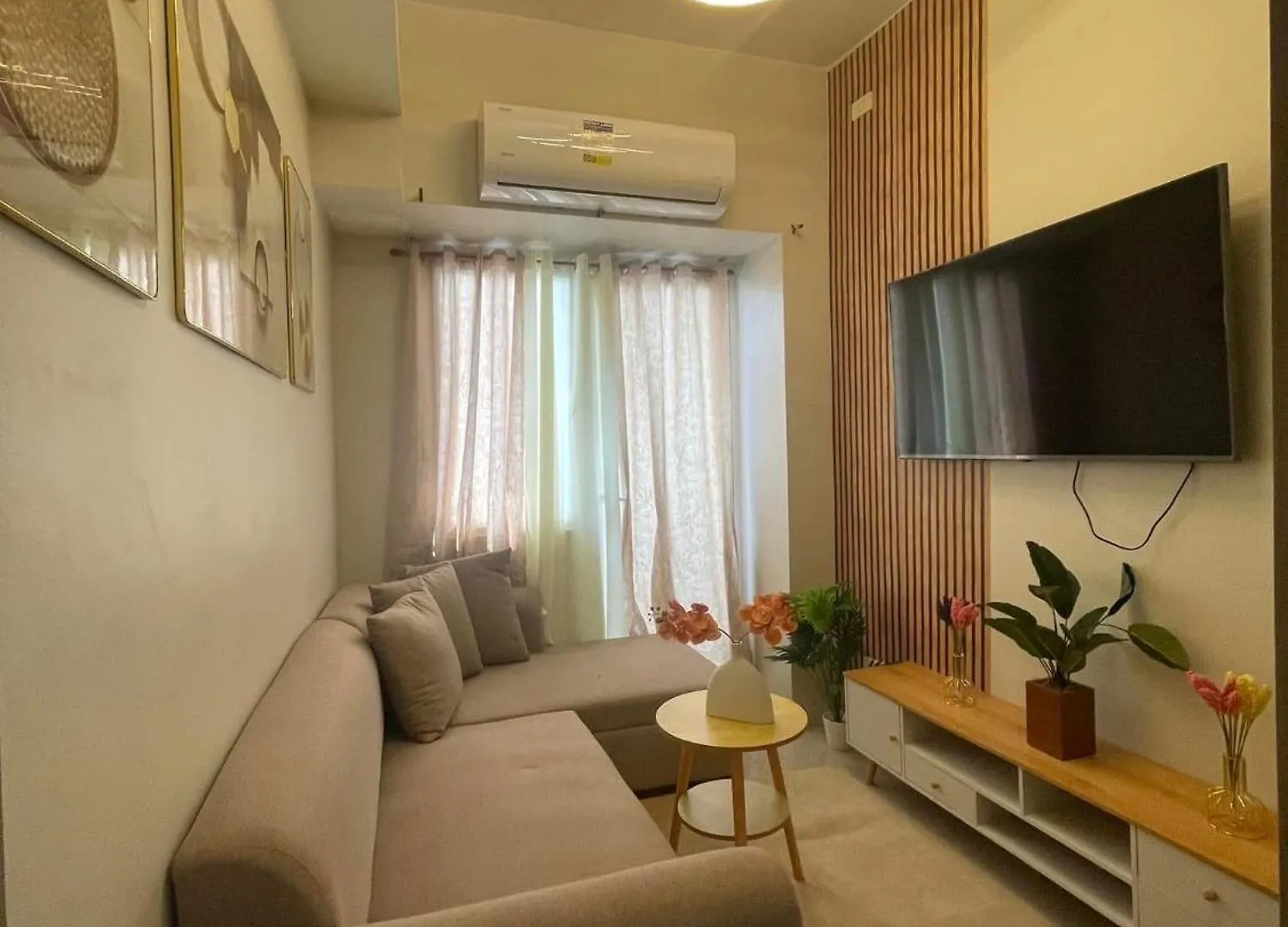 Field Residences Condo Hotel Manila Apartment