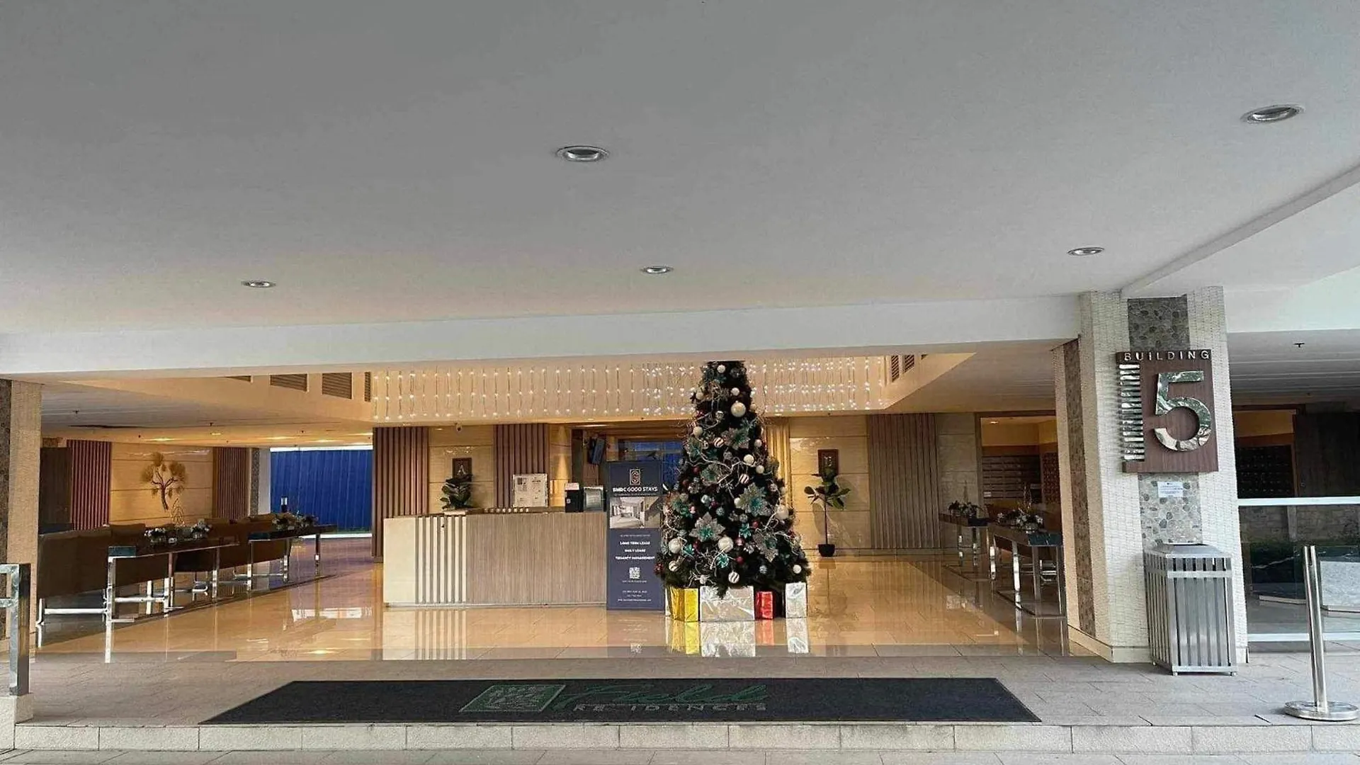 Field Residences Condo Hotel Manila 0*,  Filipinas